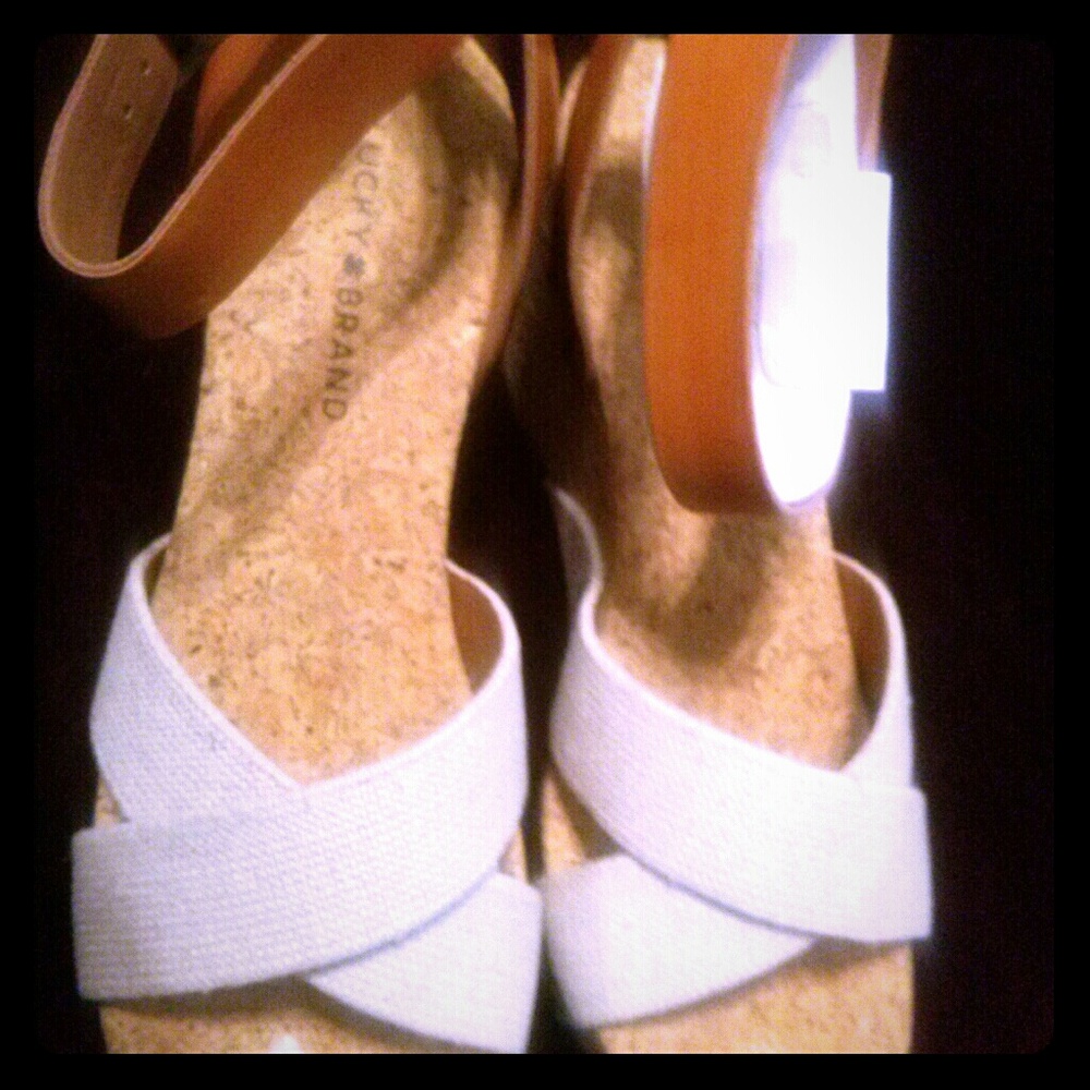 LUCKY BRAND 9.5